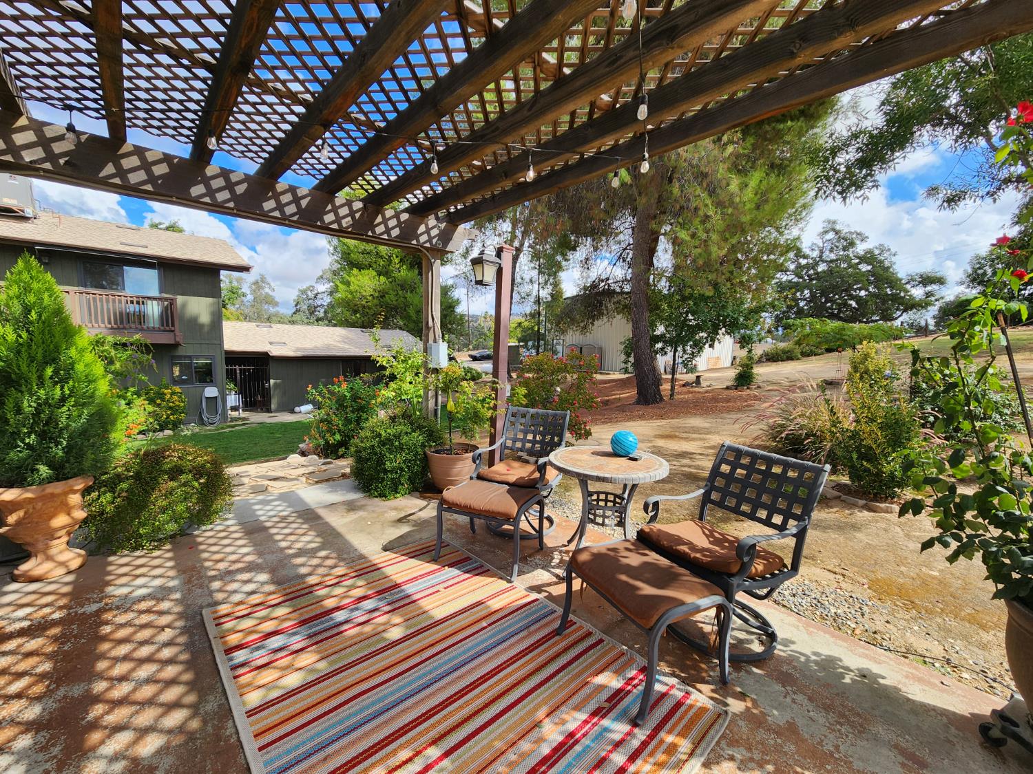 22266 Frontier Rd, Clovis, CA 93619