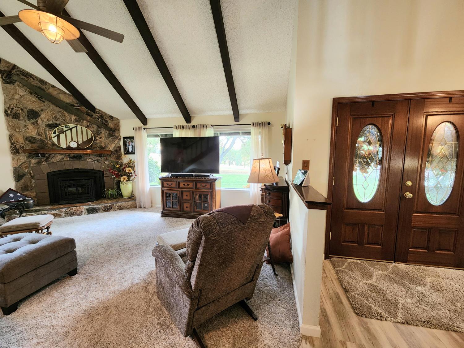 22266 Frontier Rd, Clovis, CA 93619