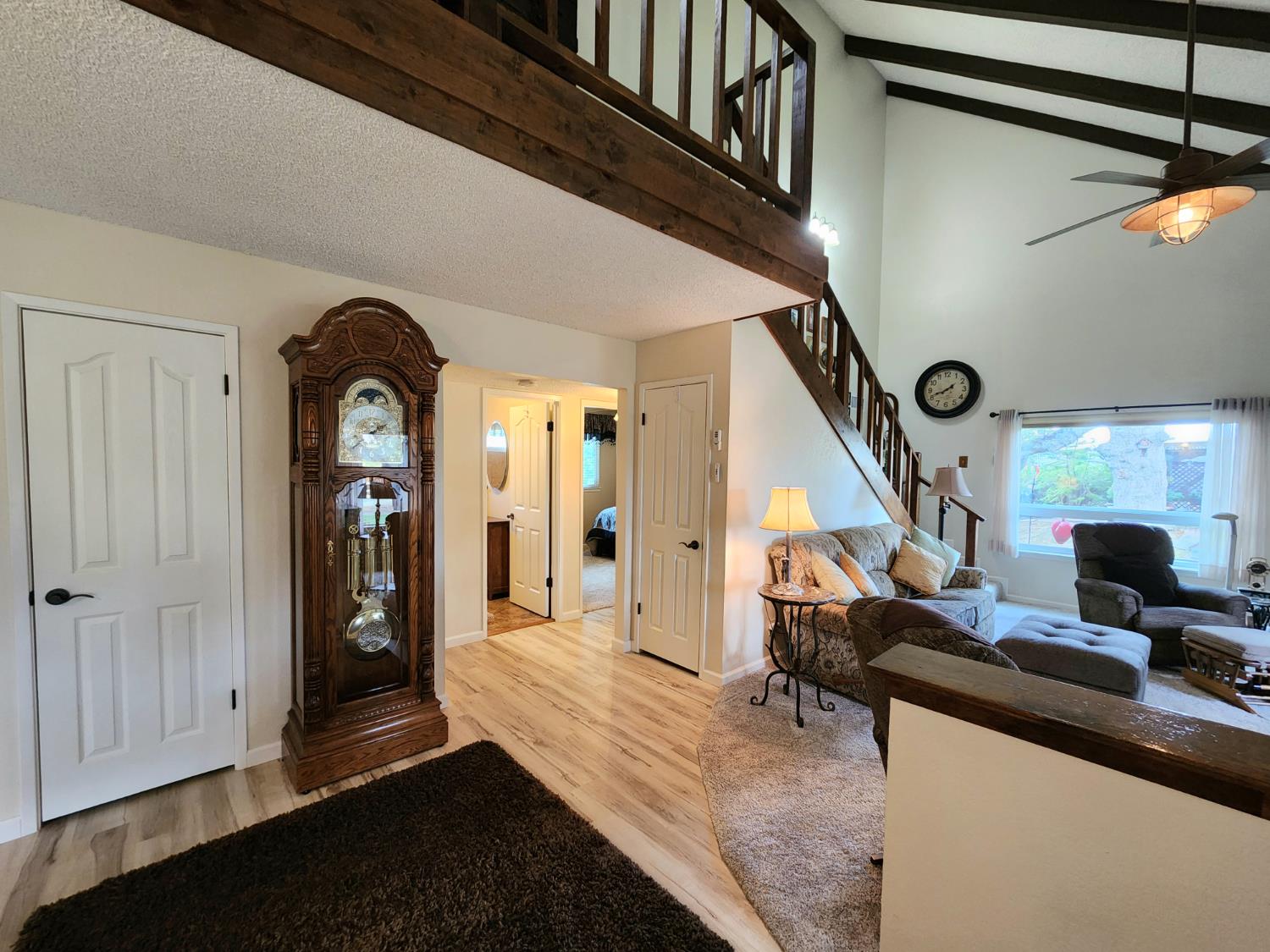 22266 Frontier Rd, Clovis, CA 93619