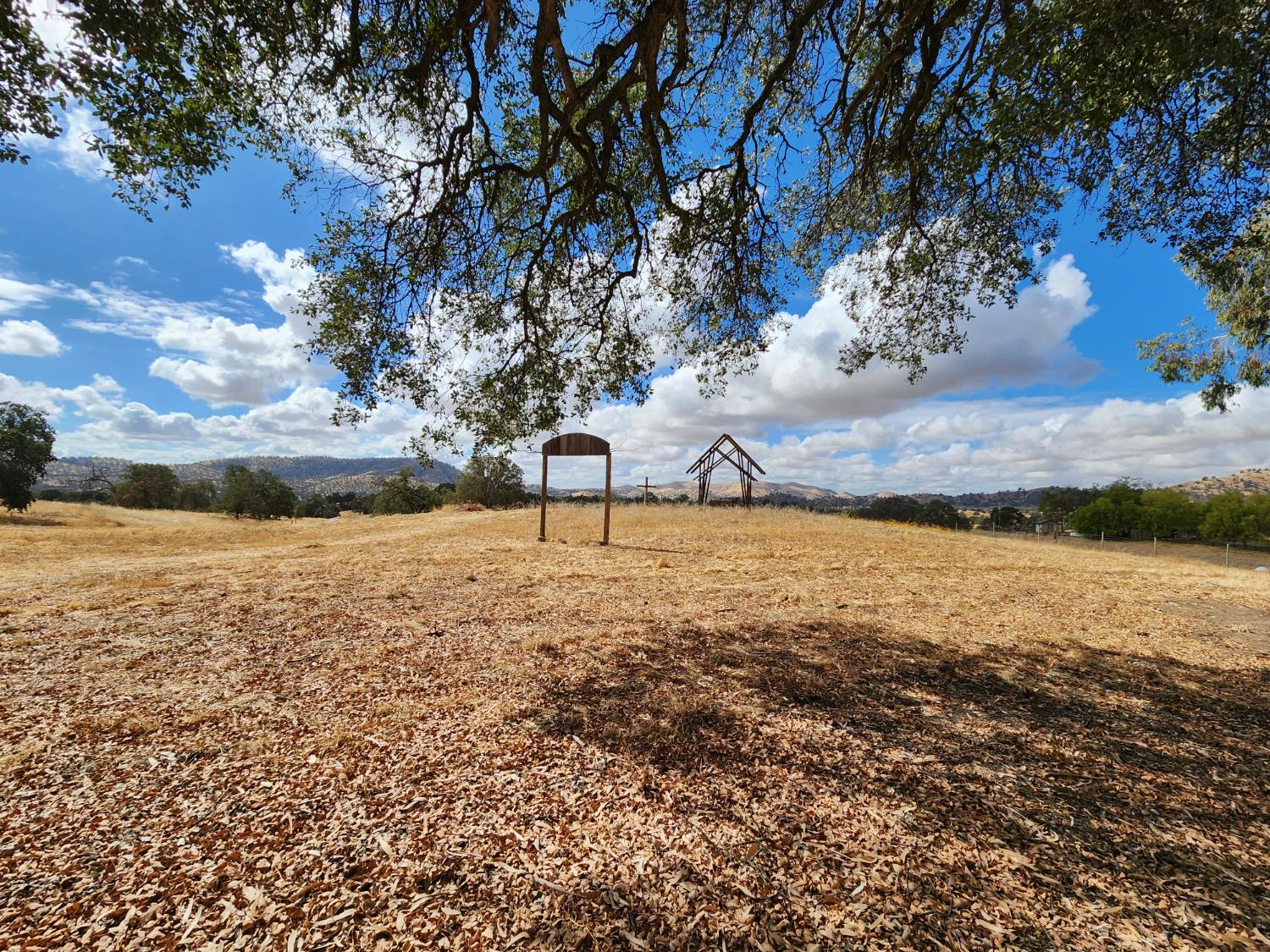 22266 Frontier Rd, Clovis, CA 93619