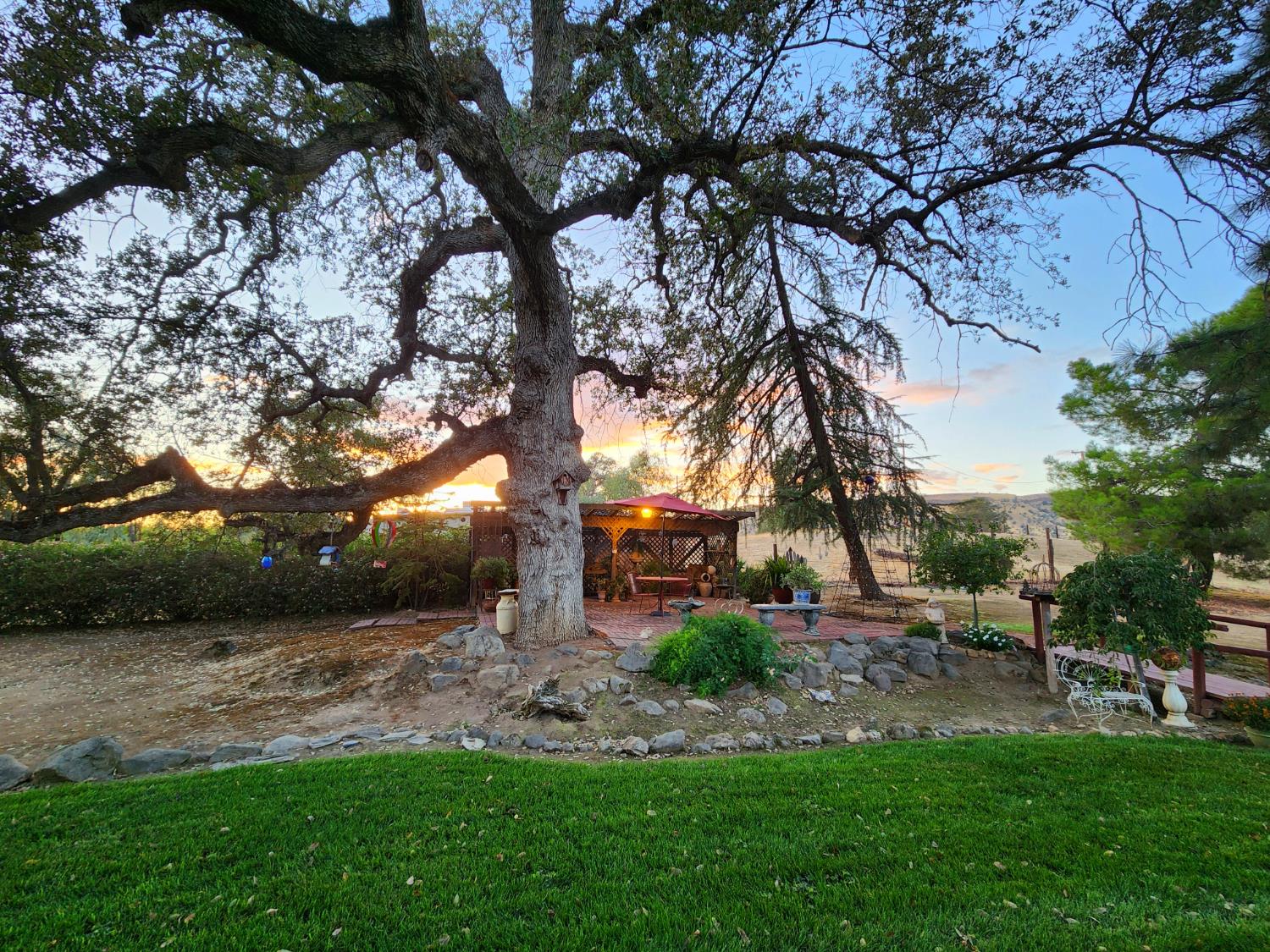 22266 Frontier Rd, Clovis, CA 93619